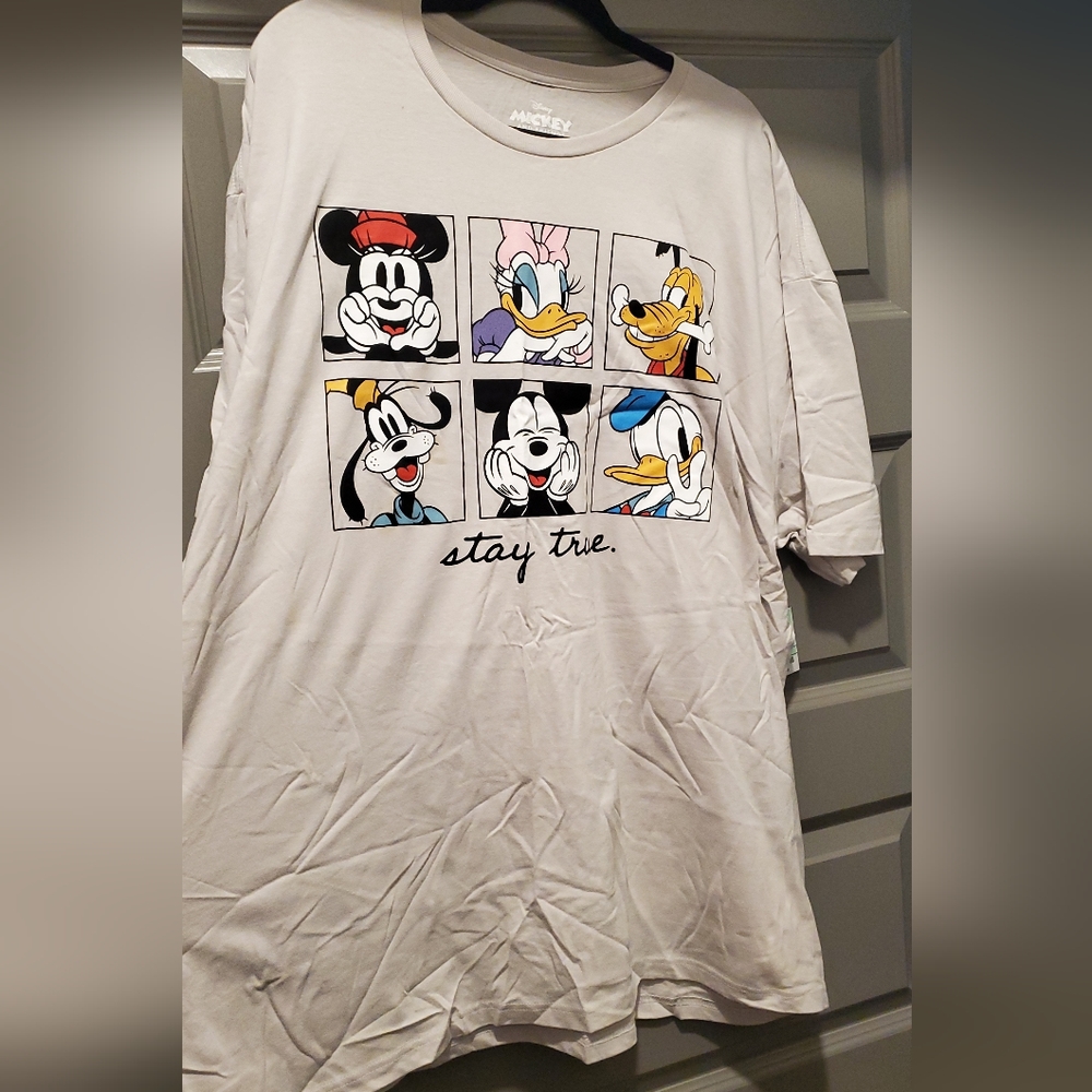 3x Disney t shirt